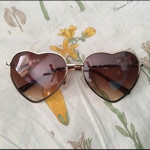 Forever 21 Heart shape sunglasses